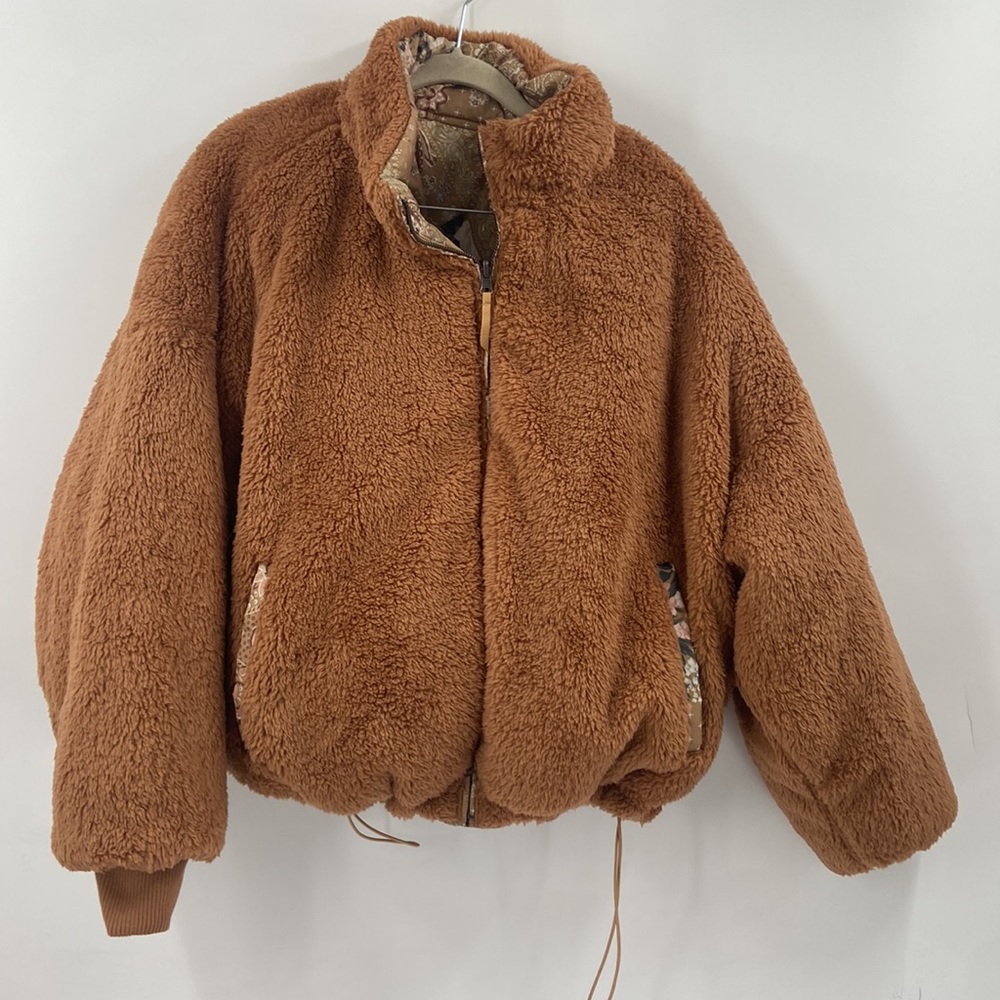 Sold❌❌❌American Eagle Pink and brown floral fuzzy reversible jacket - Picture 4 of 7